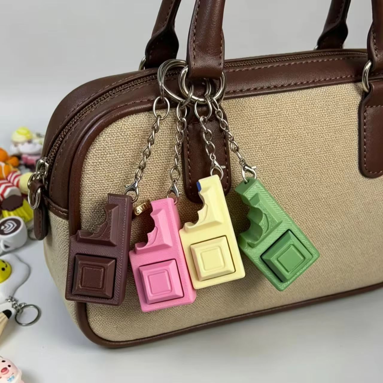 3D Simulated Chocolate Keyboar - Edc Deep Carry ulasan dan harga